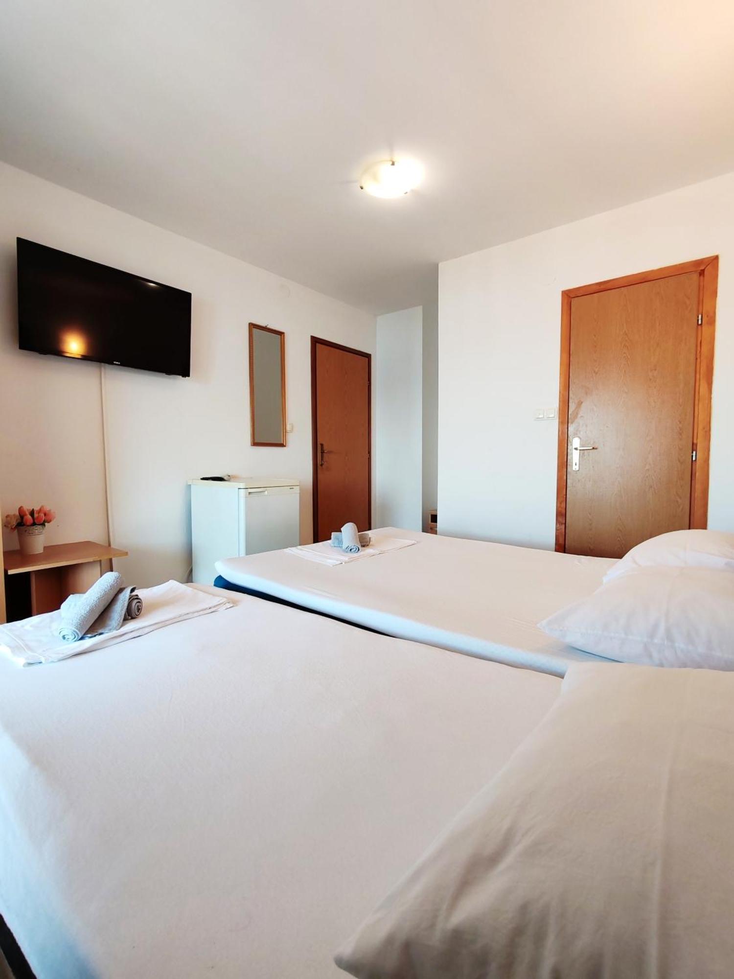 נאום Apartment & Rooms Tempera מראה חיצוני תמונה